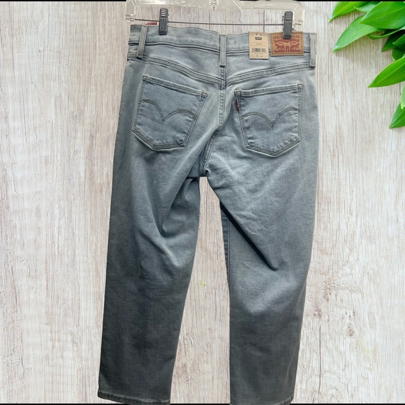 Levi's Capri size 28 Women's Denim Jeans NWT - Picture 2 of 6